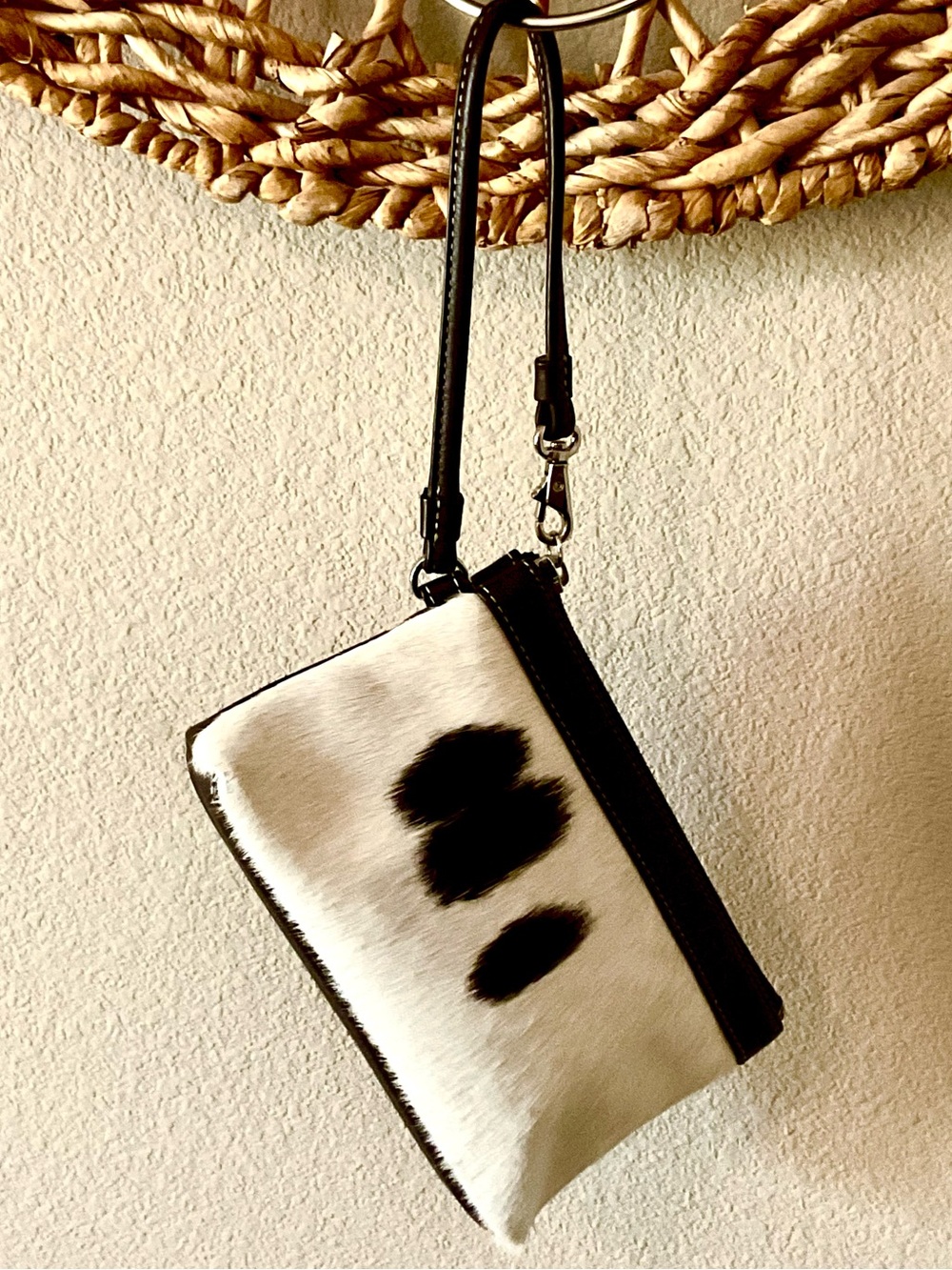 Cowhide leather Wristlet Clutch in White and Brown. NWOT. One size. Never worn.